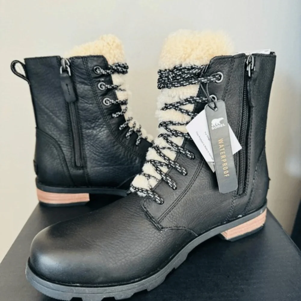 SOREL Emelie Genuine Shearling Lamb Fur Short Lace-Up Boot, Black, Size 8.5, NWT